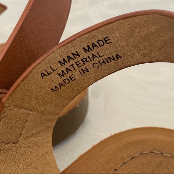 Woman’s Platform Brown Woven Sandals - Picture 9 of 9